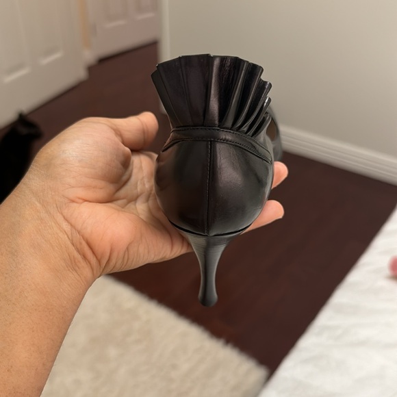 Giorgio Armani pumps - Picture 5 of 7